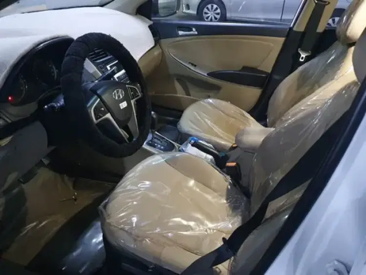 hyundai hyundai-accent image Hyundai Accent 2017
