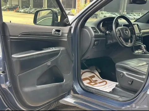 Discover undefined undefined Exterior Interior Images.Find all aspects and details of cars.