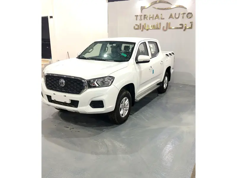 Discover undefined undefined Exterior Interior Images.Find all aspects and details of cars.