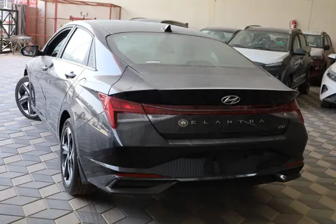 New Hyundai Elantra 2023