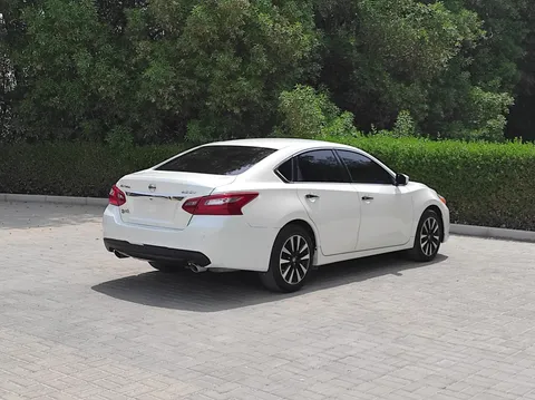 Nissan Altima 2.5 SV 2018