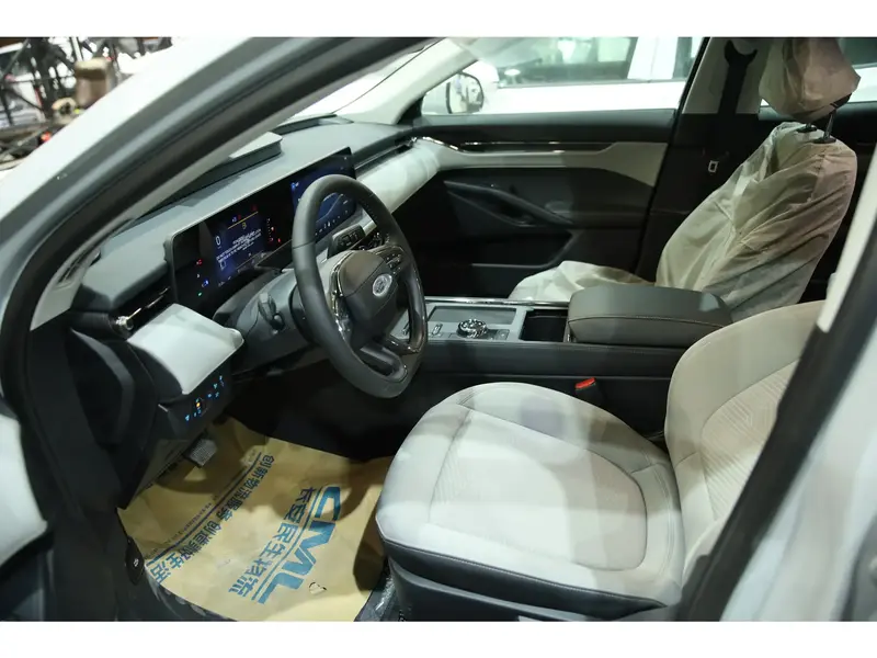 Ford Taurus 2025