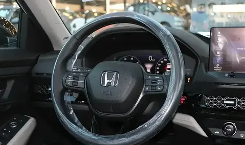 Discover undefined undefined Exterior Interior Images.Find all aspects and details of cars.