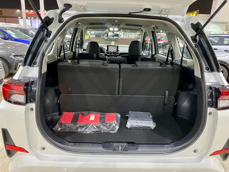 Toyota VELOZ 2025