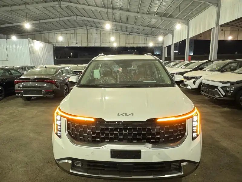 KIA Carnival 2025