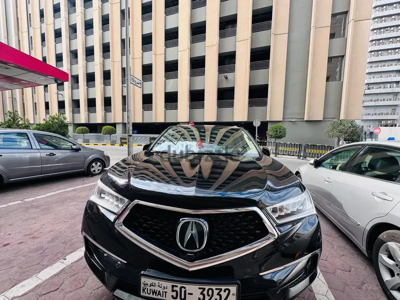 أكيورا MDX 2019