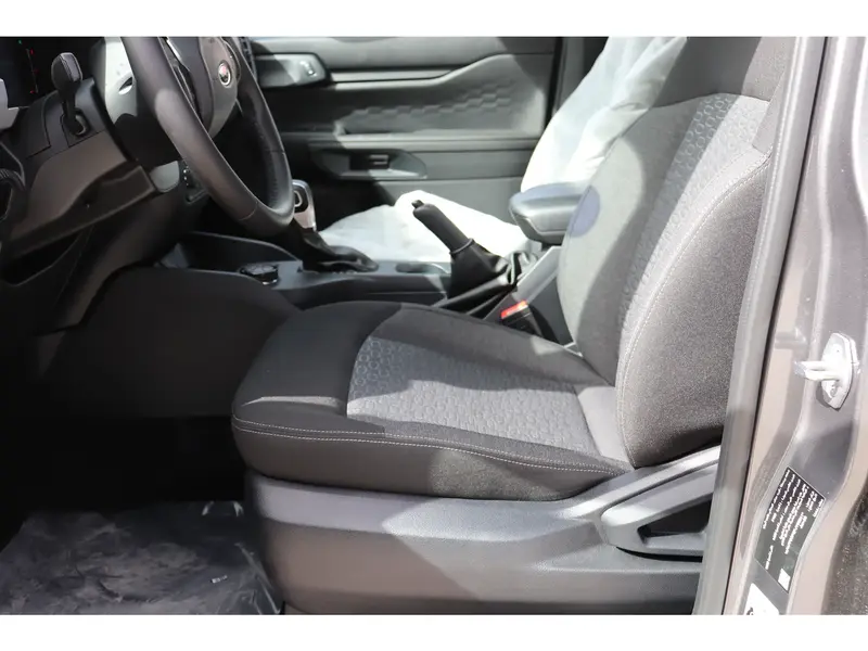 Discover undefined undefined Exterior Interior Images.Find all aspects and details of cars.