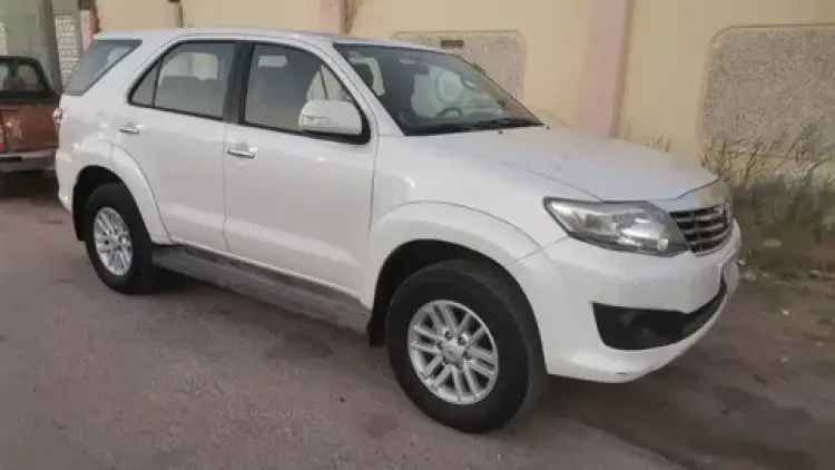 toyota toyota-fortuner image Toyota Fortuner 2015