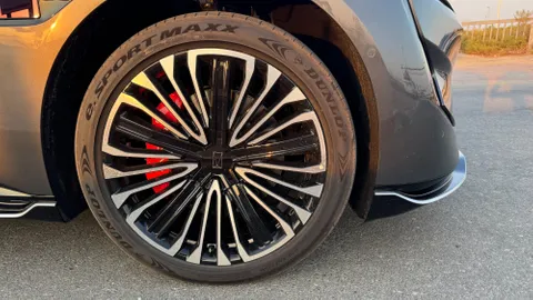 New Avatr 12 AWD 2025