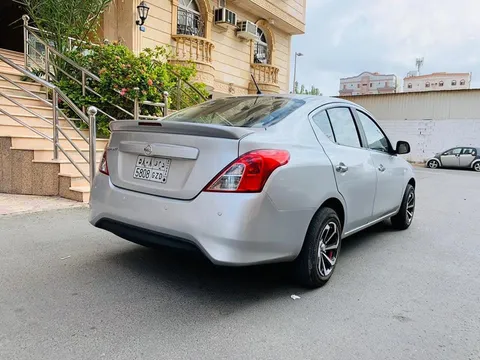 Discover undefined undefined Exterior Interior Images.Find all aspects and details of cars.