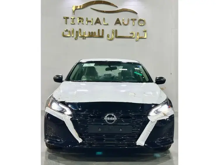nissan nissan-altima image Nissan Altima 2025