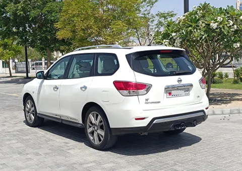Nissan Pathfinder 3.5L S 4WD 2016