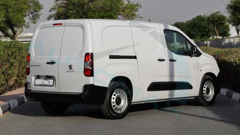 New Peugeot Partner e-Partner Long 2024