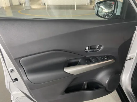 Discover undefined undefined Exterior Interior Images.Find all aspects and details of cars.