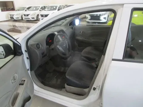 Nissan Sunny 2016
