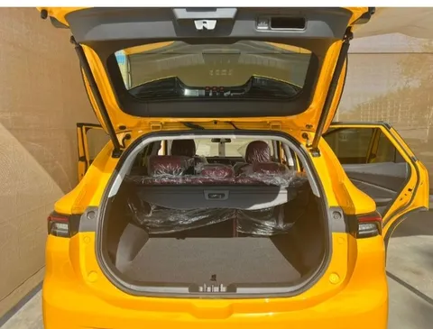 Discover undefined undefined Exterior Interior Images.Find all aspects and details of cars.
