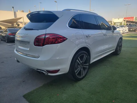 Porsche Cayenne S 2013