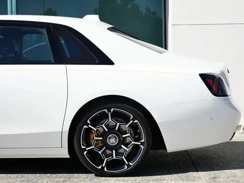 New Rolls Royce Ghost 6.6L Black Badge 2025
