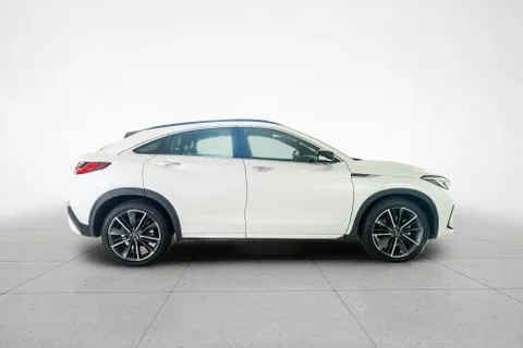 Discover undefined undefined Exterior Interior Images.Find all aspects and details of cars.