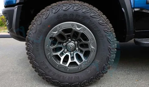 New RAM 1500 TRX 6.2L V8 702 HP 2024