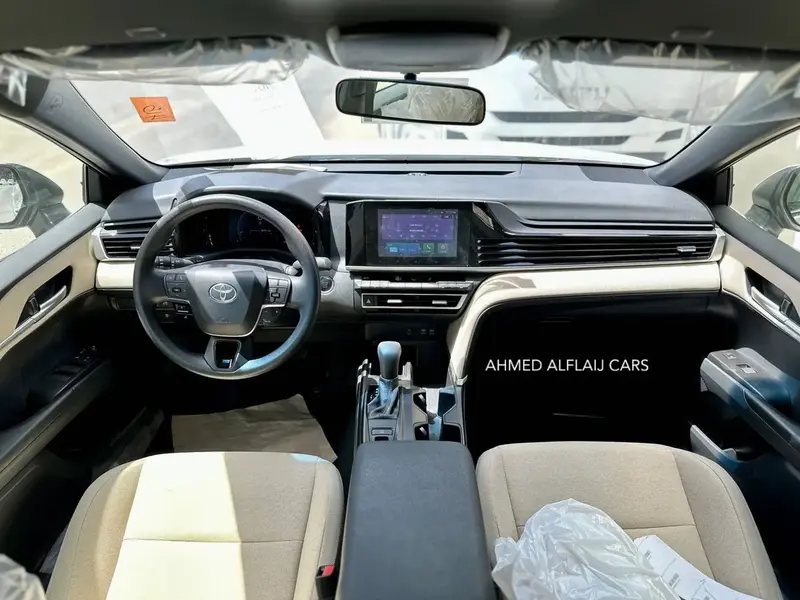 Toyota Camry 2025