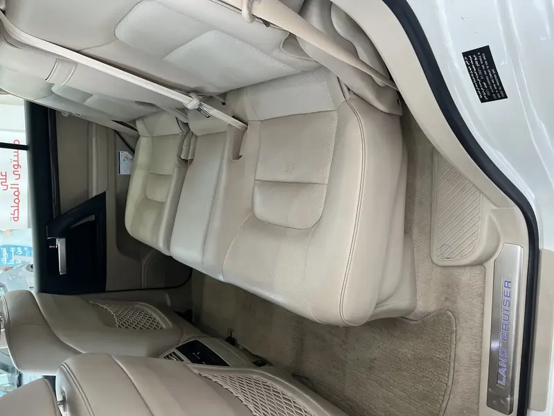 Toyota Land Cruiser Wagon 2021