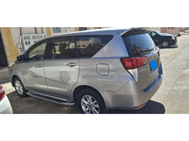 Discover undefined undefined Exterior Interior Images.Find all aspects and details of cars.