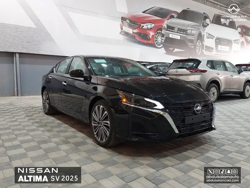 Nissan Altima 2025