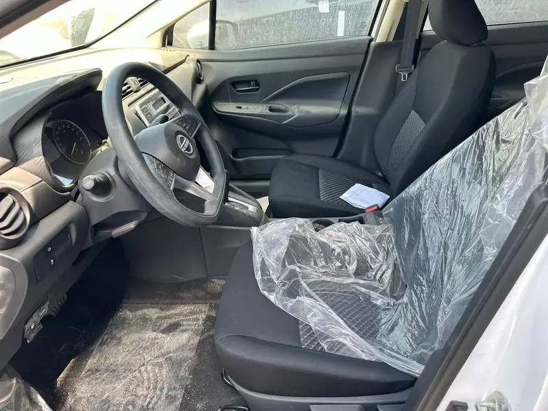 Nissan Sunny 2024