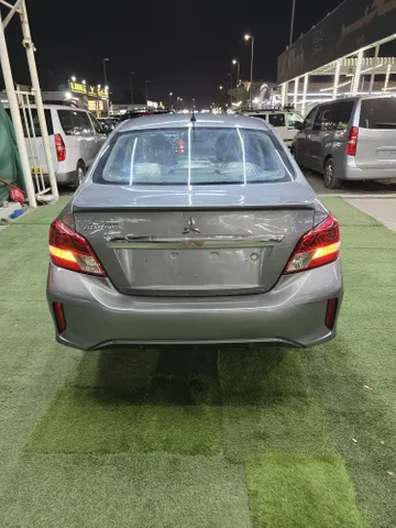 Mitsubishi Attrage 1.2 GLX 2021