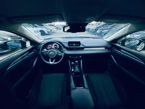 Discover undefined undefined Exterior Interior Images.Find all aspects and details of cars.