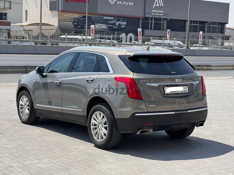 كاديلاك XT5 2018