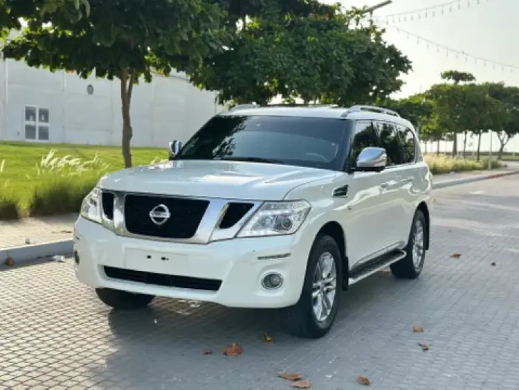 nissan nissan-patrol image Nissan Patrol LE Platinum 2012