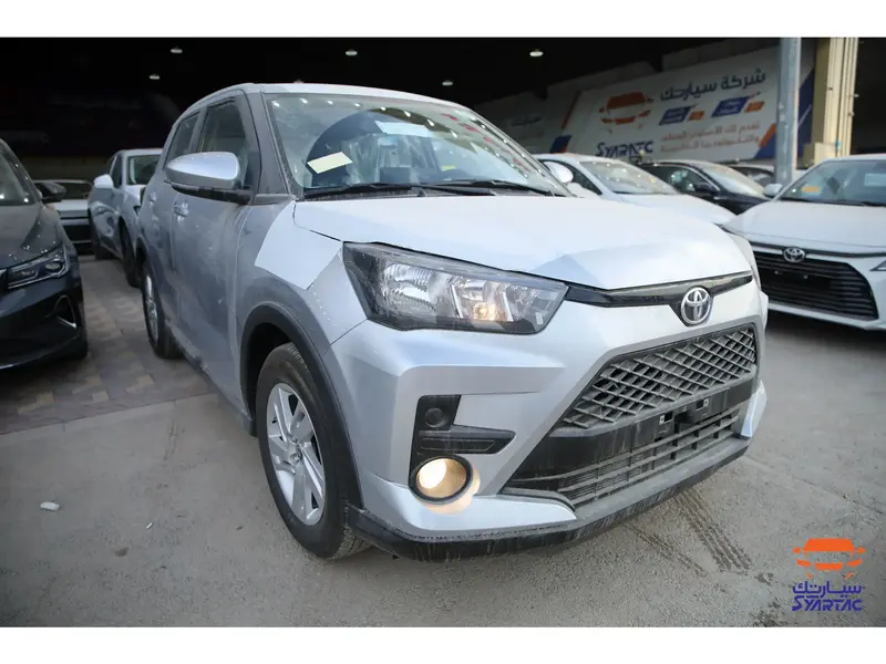 Discover undefined undefined Exterior Interior Images.Find all aspects and details of cars.