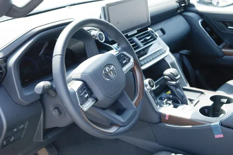 New Toyota Land Cruiser 3.5T VX 2025