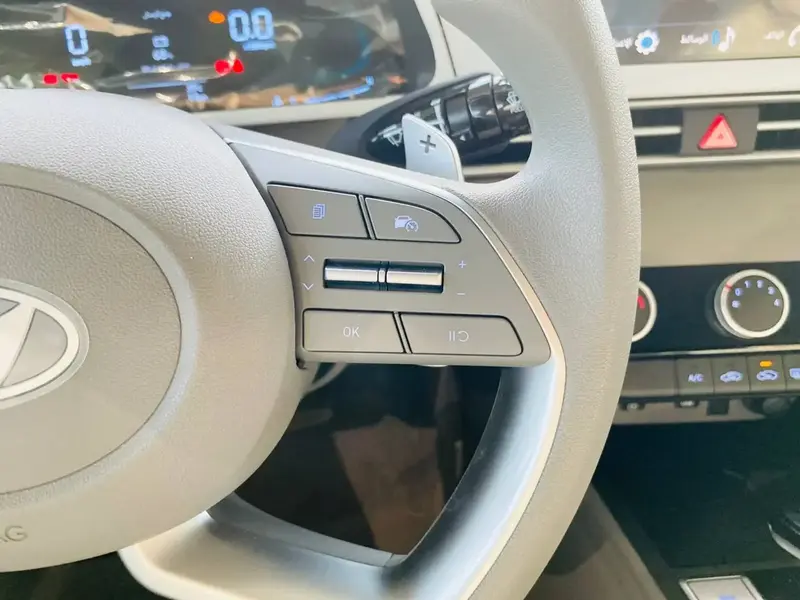 Hyundai Elantra 2025