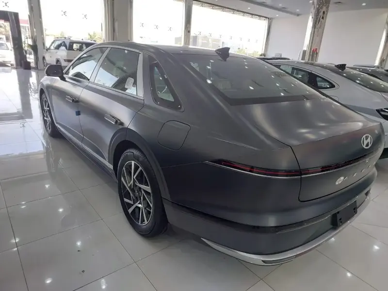 Hyundai Azera 2025