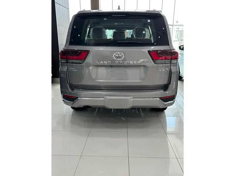 Toyota Land Cruiser Wagon 2025