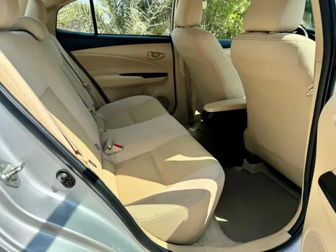 Toyota Yaris Sedan 1.5L SE 2022