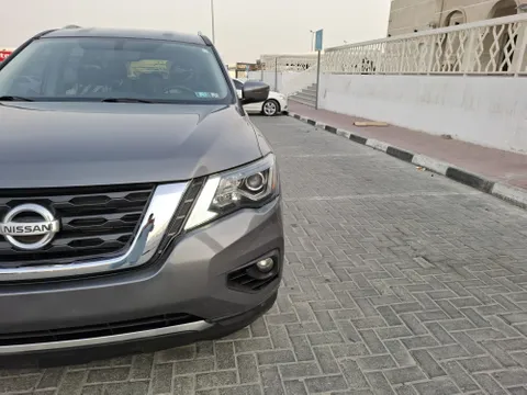 Nissan Pathfinder 3.5L S 4WD 2020