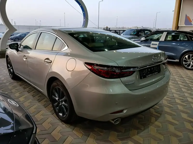 Discover undefined undefined Exterior Interior Images.Find all aspects and details of cars.