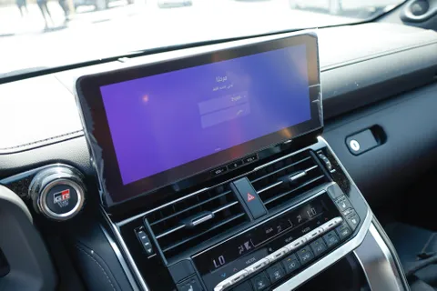 Discover undefined undefined Exterior Interior Images.Find all aspects and details of cars.