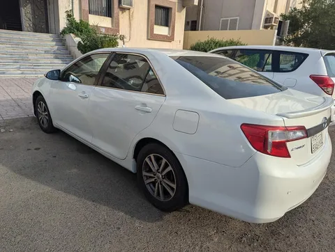 Discover undefined undefined Exterior Interior Images.Find all aspects and details of cars.