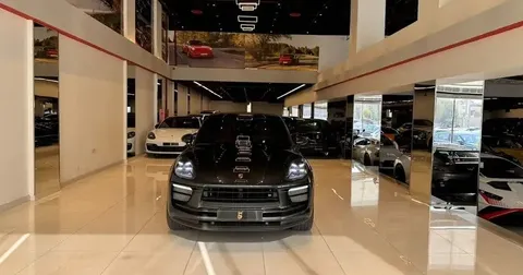 Discover undefined undefined Exterior Interior Images.Find all aspects and details of cars.