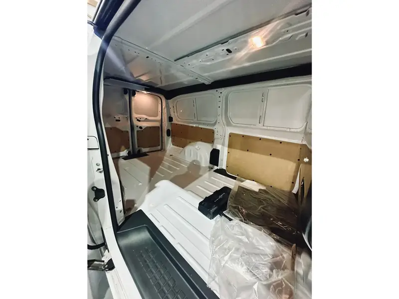 Discover undefined undefined Exterior Interior Images.Find all aspects and details of cars.