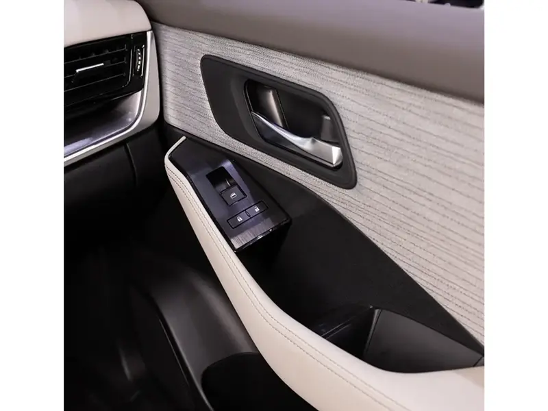 Nissan X-Trail 2025