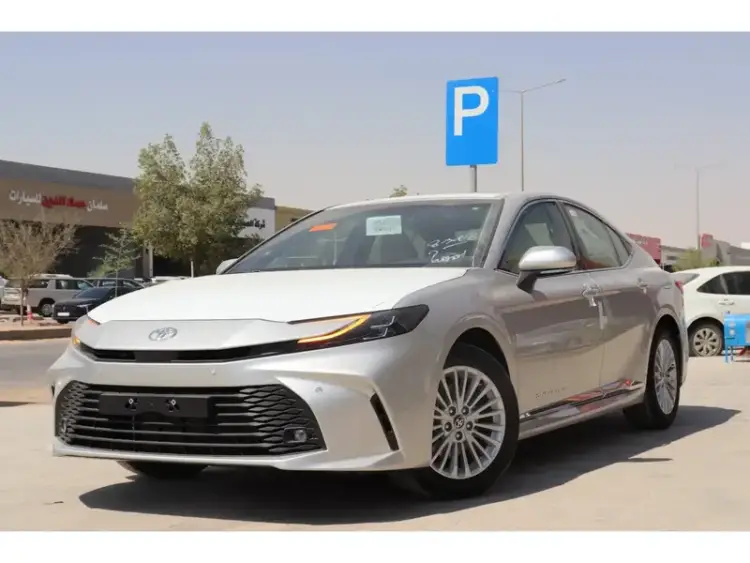 Toyota Camry 2025