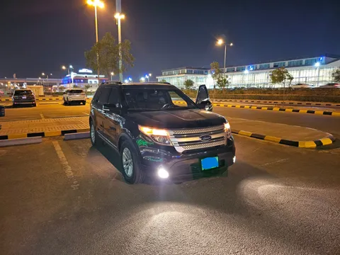 Ford Explorer 3.5L V6 LTD (AWD) Full Option 2015
