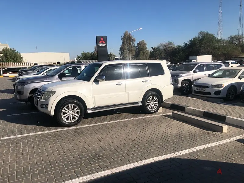 ميتسوبيشي باجيرو 2016