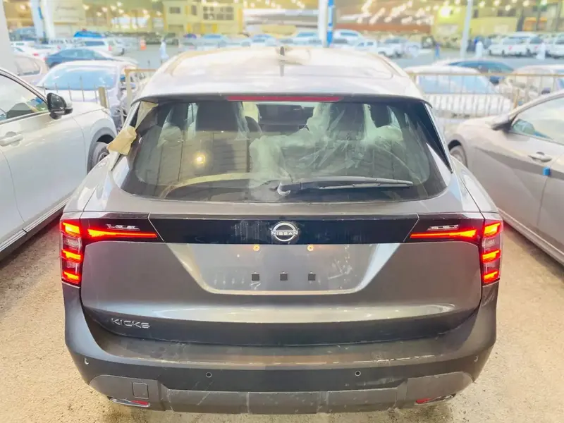 Nissan Kicks 2025